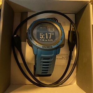 Garmin instinct solar rugged gps smartwatch